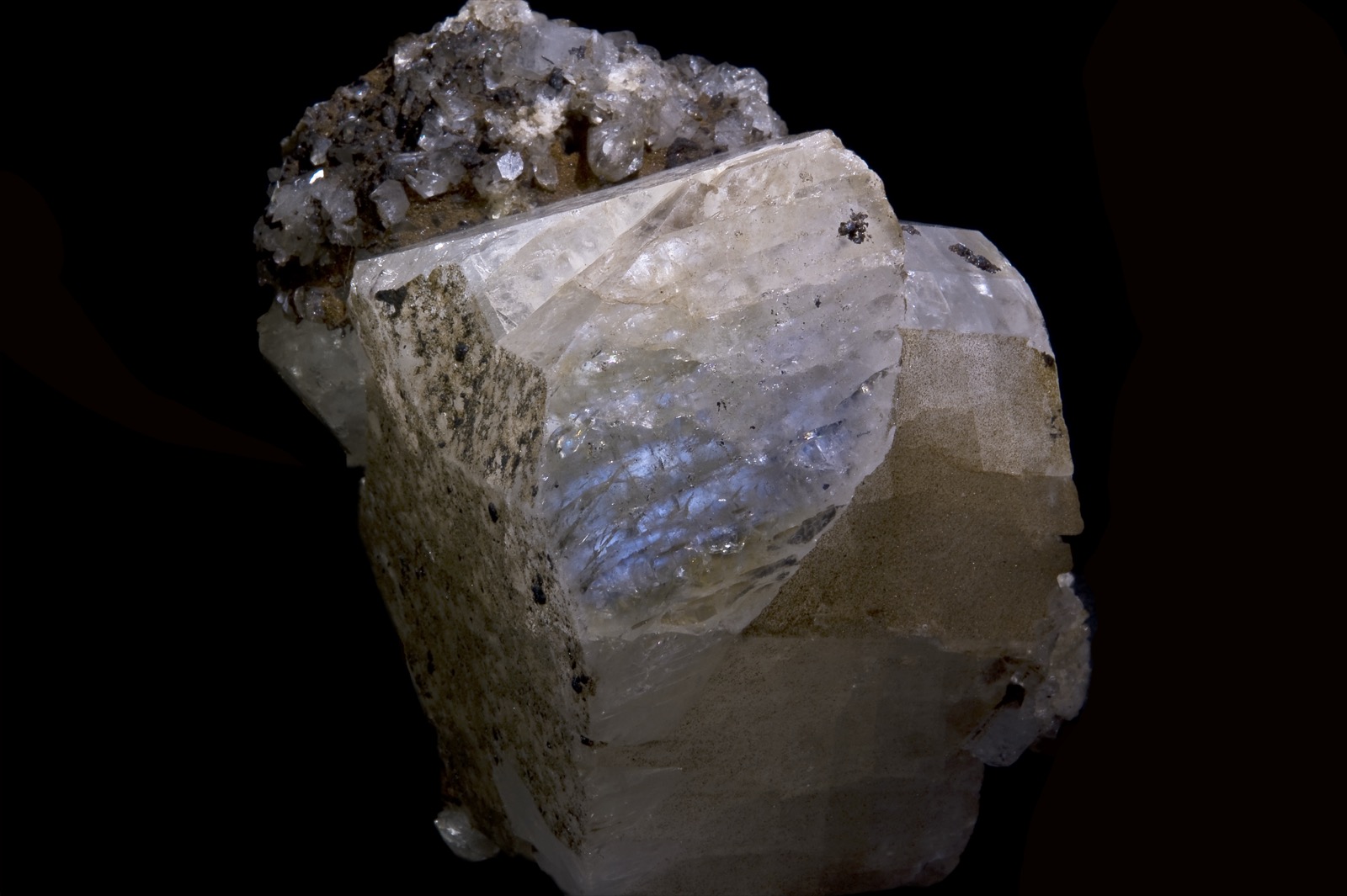 Moonstone, stone exported from India by Roman Maritime